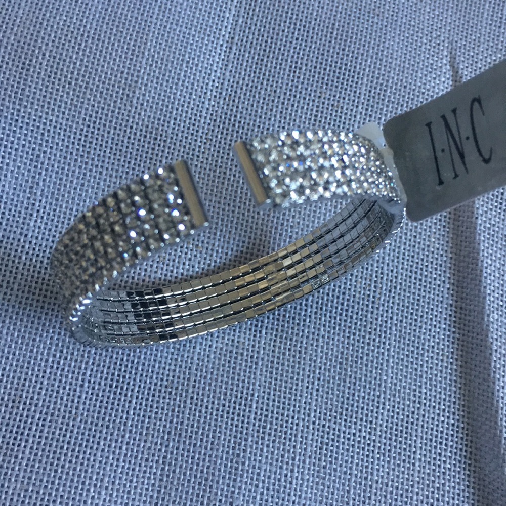 CRYSTAL FLEX CUFF BRACELET